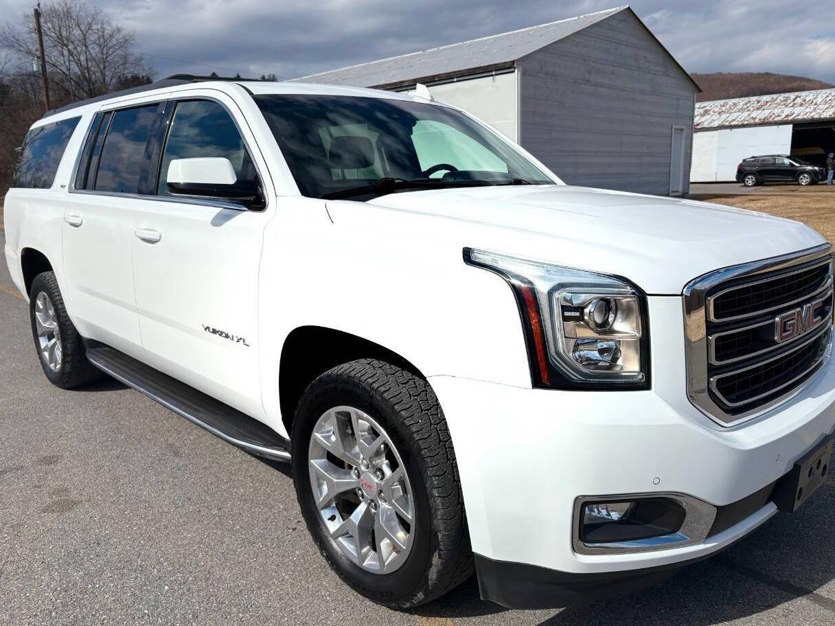 GMC YUKON XL 2019 1GKS2GKC7KR315707 image